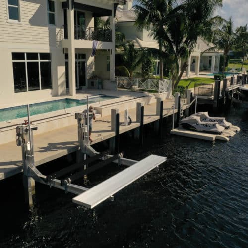 90 degree boatlift in South Florida