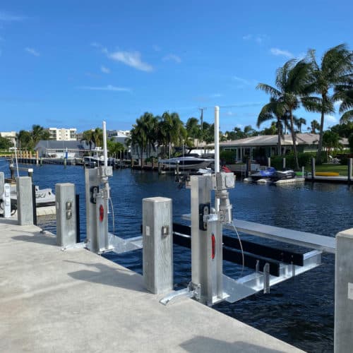 90 degree elevator boatlift