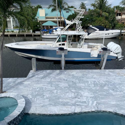 Elevator boatlift - 25,000 lb