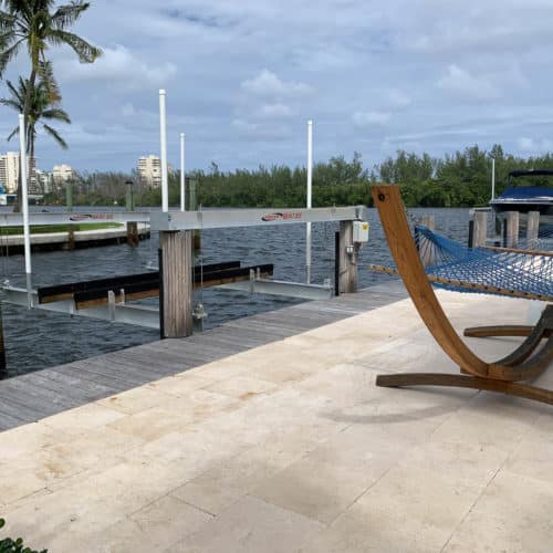 Boatlift in South Florida