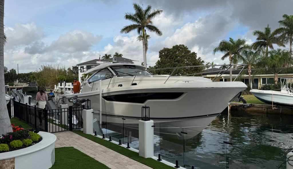 Elevator boat lift icw.