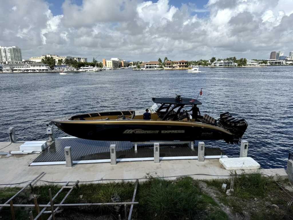 Custom platform boat lift side view in fort lauderdale.