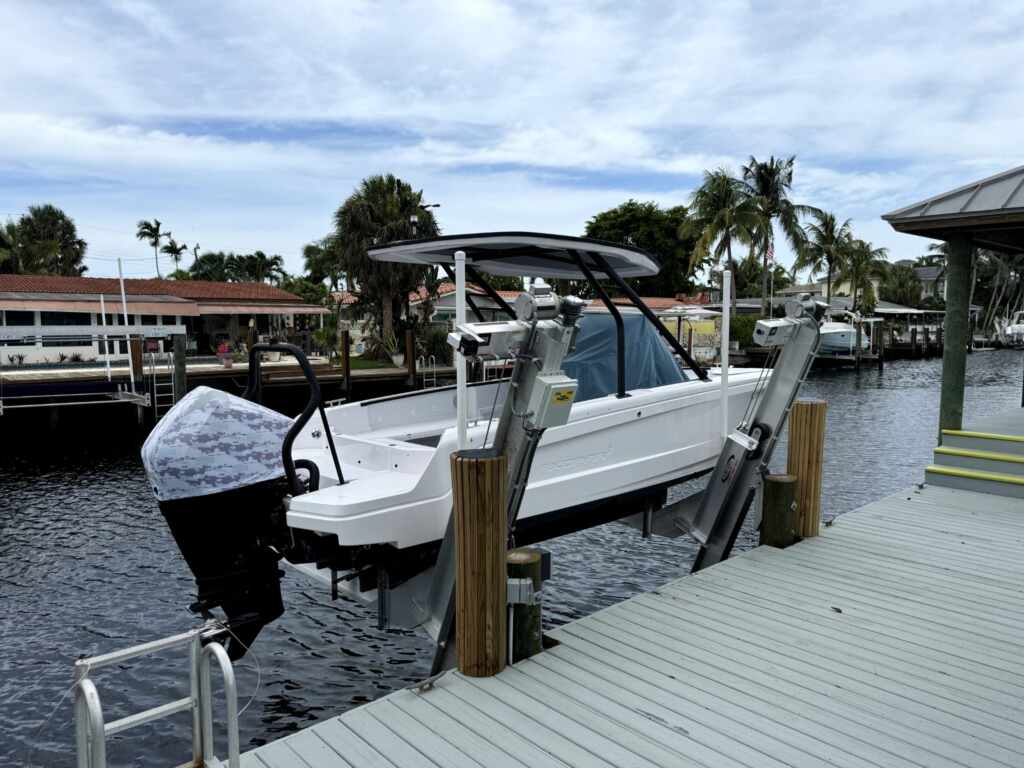 Elevator boat lift and composite dock in wilton manors.